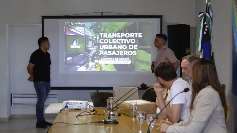 El nuevo sistema de transporte prevé ampliación de recorridos, nuevas unidades y menos tiempo de espera. El nuevo sistema de transporte prevé ampliación de recorridos, nuevas unidades y menos tiempo de espera.