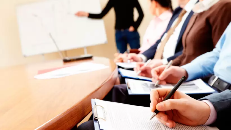 Cada mes, se desarrollan diversos cursos de formación gratuitos. Cada mes, se desarrollan diversos cursos de formación gratuitos.