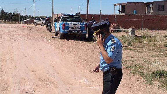 Una policía asesinó a su pareja de un tiro en el cuello
