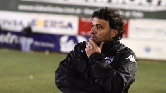 Ricardo Pancaldo haría cambios, pero sigue cerrando el ingreso a las prácticas.