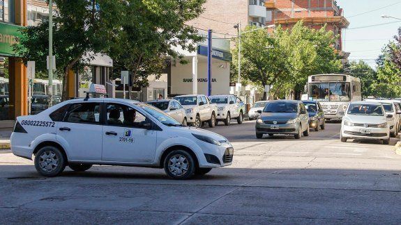 Se anotaron 260 taxistas para recibir alimentos