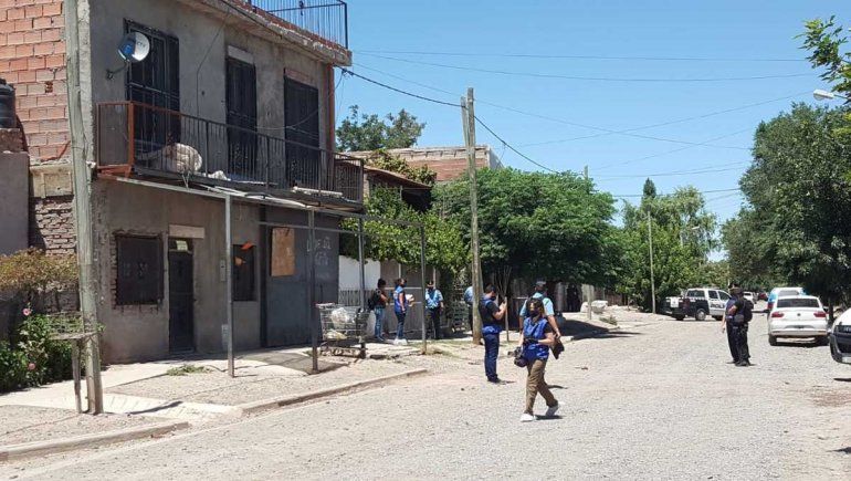 Un muerto tras un tiroteo entre familias en Neuquén