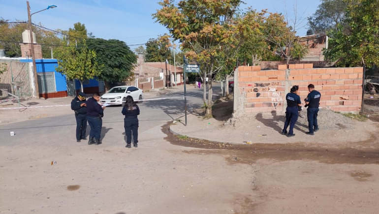 Feroz balacera en Sapere: casi 60 tiros y dos heridos de arma de fuego