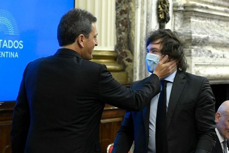 Sergio Massa y Javier Milei irán a balotaje en noviembre.