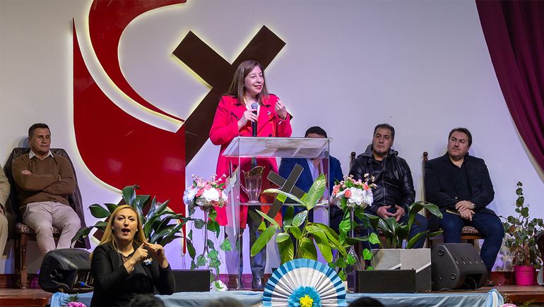 Río Negro firma convenio con iglesias para darle asistencia a personas en situación de calle