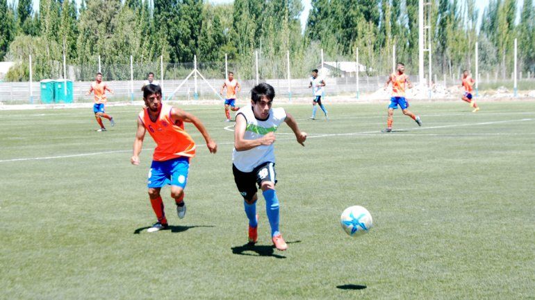 El Guacho Esparza fue habilitado y estará a disposición de Parra.