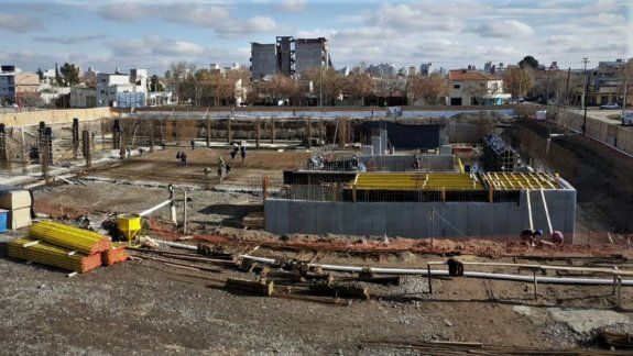 Las obras de la Ciudad Judicial y de la Secretaría de Energía están muy avanzadas y ocupan ya a muy pocos obreros (foto archivo).