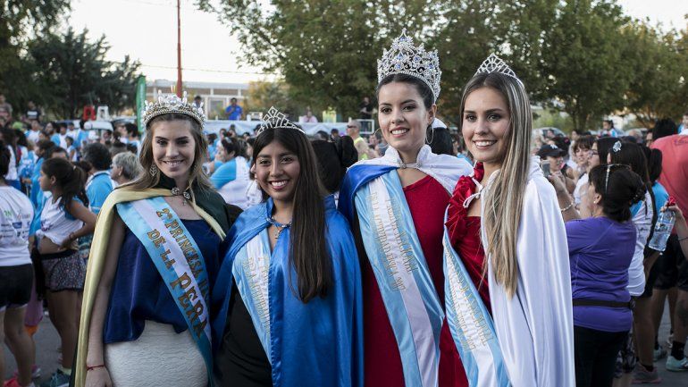 Una fiesta: mirá todo el color de la  33ª Corrida de Cipolletti