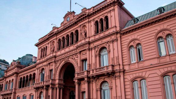 El Gobierno prorrogó la prohibición de despidos por 60 días