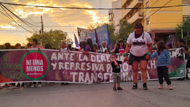 Marcha D&iacute;a Internacional de las Mujeres en Cipolletti 2024.