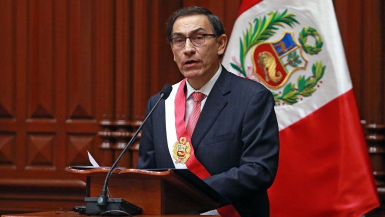 Perú: Martín Vizcarra intenta detener el proceso de destitución
