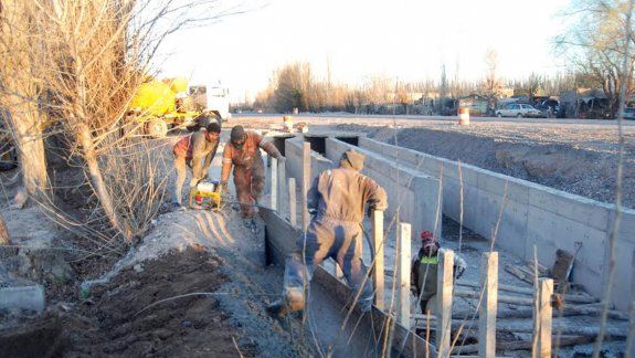 Vecinos sostienen que las obras ruteras deben tener más seguridad.