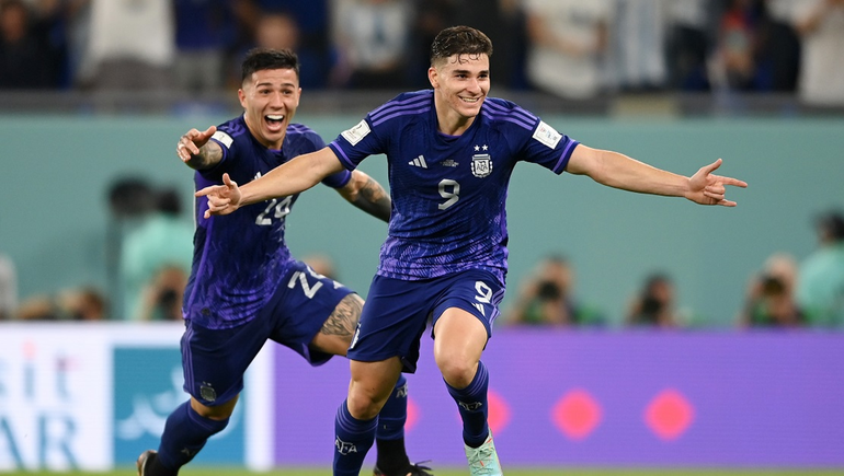 Made in River: pase de Enzo Fernández, golazo de Julián Alvarez