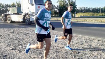 largo la travesia de 600 kilometros por los perritos de la isla jordan