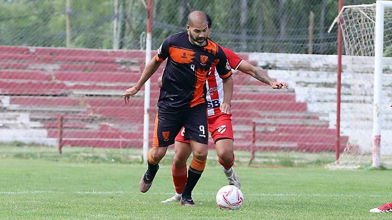 Cristian Taborda, un 9 con historia que conoce muy bien la zona