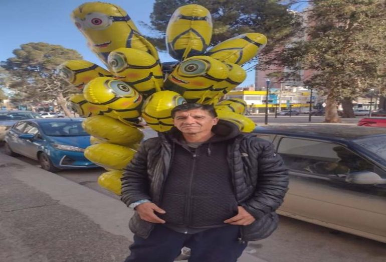 Dolor por la muerte de Carlitos, histórico vendedor de golosinas