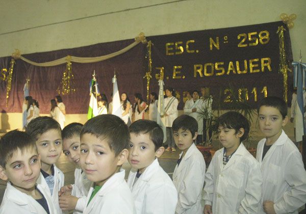 La Escuela 258 celebró sus Bodas de Oro
