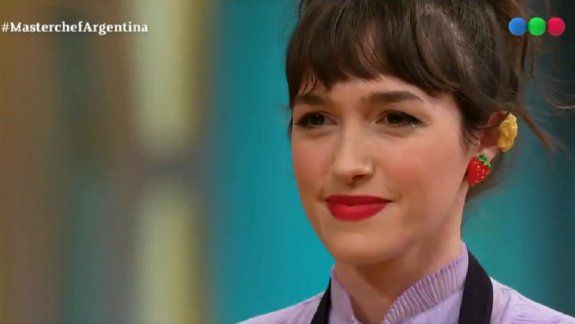 Masterchef: Cande se fue y Betular se emocionó al despedirla