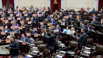 no hubo quorum: se cayo la sesion en diputados para tratar aumento de jubilados