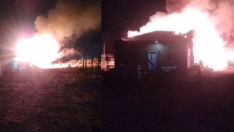 El incendio de la vivienda recién construida en Mari Menuco.