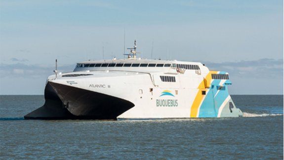 Viajaron con COVID-19 y ahora deben analizar a más de 250 personas