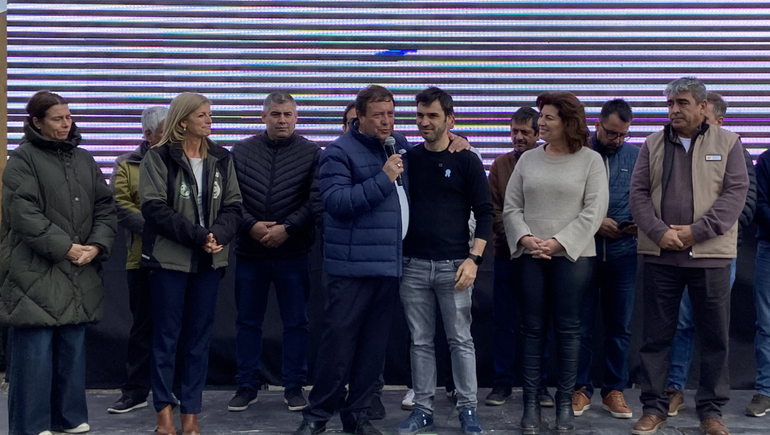 Las tres provincias patagónicas conformaron un Comando Unificado para la prevención y lucha de incendios forestales. Las tres provincias patagónicas conformaron un Comando Unificado para la prevención y lucha de incendios forestales.