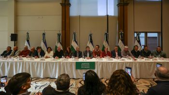 Alberto Weretilneck encabezó el acto de presentación de Juntos Defendemos Río Negro.