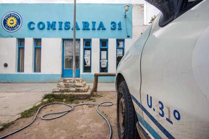 La pareja de la víctima pasó varias horas en la comisaría hasta que la autopsia deteminó las causas de la muerte.&nbsp;