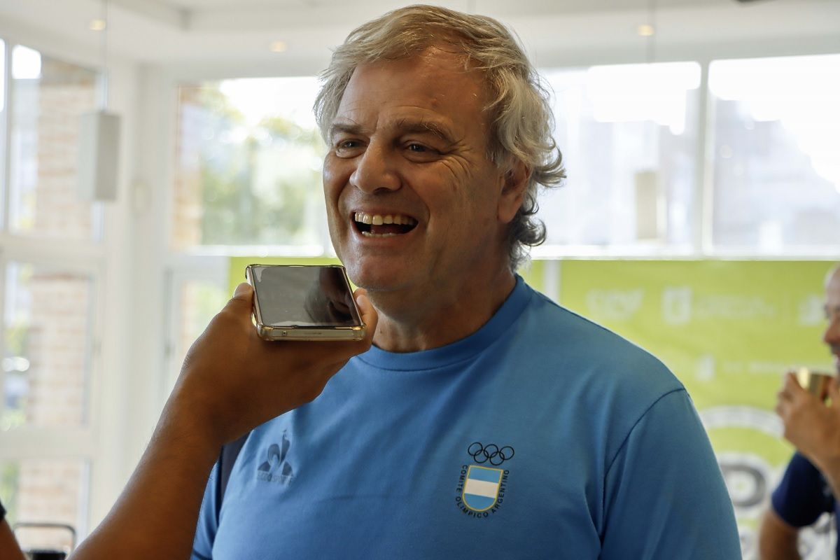 Horacio Anselmi charló con LM Cipolletti en el CCC, antes de dar su charla. Fotos: Anahí Cárdena