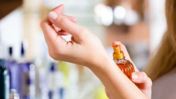Compró un perfume