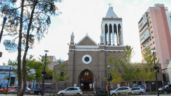 un sacerdote de neuquen fue denunciado por abuso sexual en un colegio