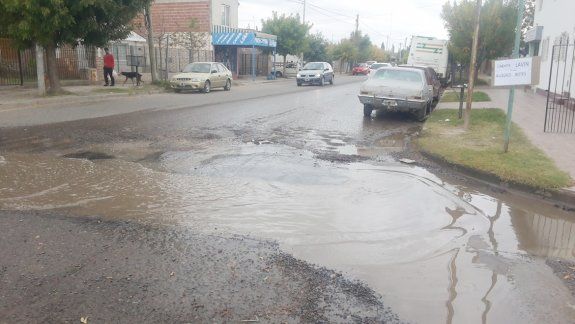 En una de las esquinas, junto al charco, se puede leer: Laguna Lavin.