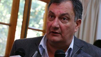 aislan al intendente de bariloche por un caso de covid-19