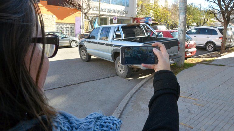 Los vecinos podrán escrachar con el celu las faltas de tránsito en Neuquén