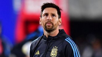 Lionel Messi lloró cuando salió al campo de juego.