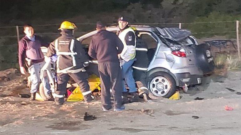 Tragedia en Cutral Co: al menos dos personas murieron calcinadas en un violento accidente