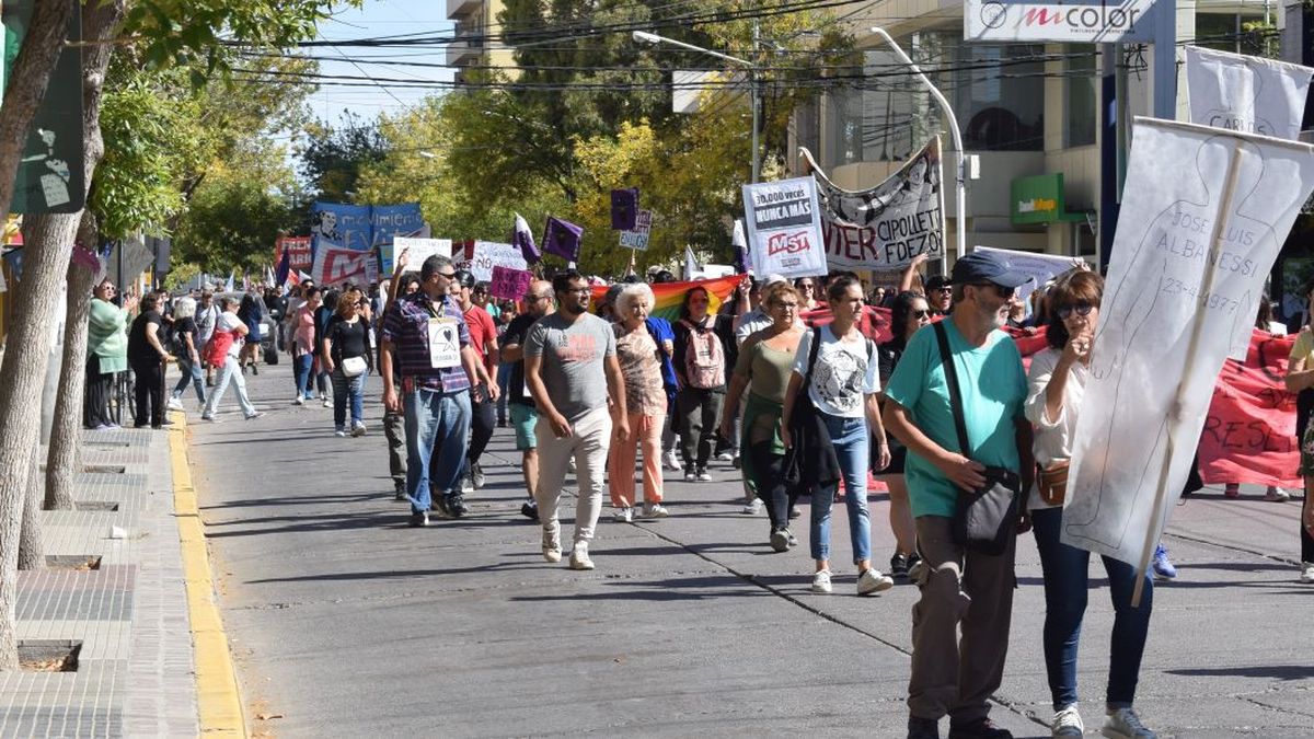Sospechan de un hombre que filmaba la marcha por el 24 de Marzo