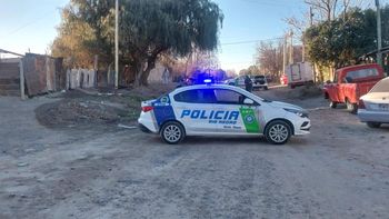 Un fuerte operativo se llevó a cabo tras el asesinato. Foto gentileza ANRoca.