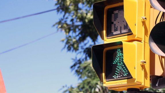 Cipolletti: advierten por semáforos fuera de funcionamiento 