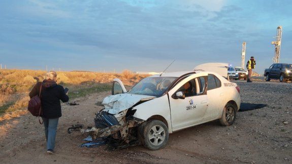 Taxista cipoleño chocó de frente contra un camión