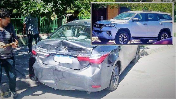 Perdió el control de su camioneta