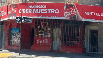 Un incendio en un comercio de Cipolletti se desató en a mañana del 1 de enero. | LMCipolletti.com Un incendio en un comercio de Cipolletti se desató en a mañana del 1 de enero.