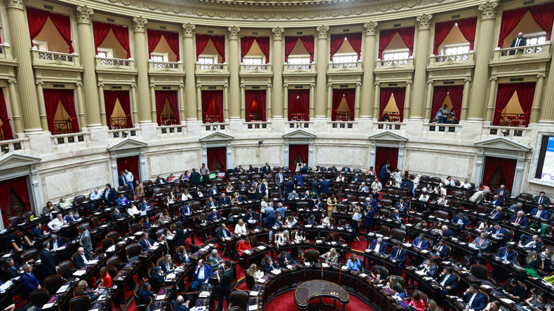 El documento presentado por Maximiliano Ferraro, presidente de la comisión investigadora en Diputados sobre el caso $LIBRA, describe un presunto acuerdo de cooperación destinado a monetizar la imagen del presidente Javier Milei. | LMCipolletti.com El documento presentado por Maximiliano Ferraro, presidente de la comisión investigadora en Diputados sobre el caso $LIBRA, describe un presunto acuerdo de cooperación destinado a monetizar la imagen del presidente Javier Milei.