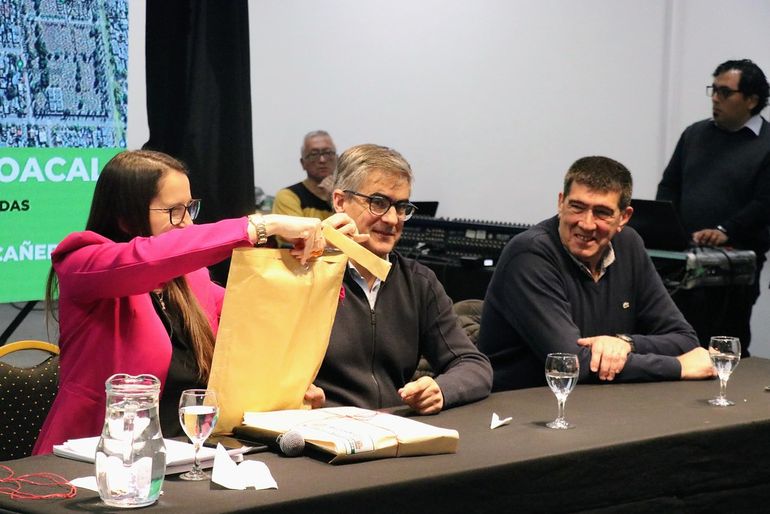 Dos empresas se presentaron para millonarias obras cloacales