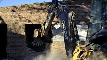 Tiraron abajo un nuevo aguantadero en el barrio Don Bosco de Cipolletti tras 15 años.