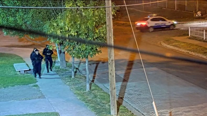 El joven fue captado por las cámaras de videovigilancia de 911 cuando saltó el cerco perimetral de la iglesia.&nbsp;