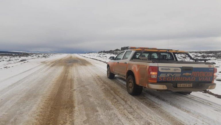 Los caminos a la Cordillera desde el Valle están complicados por el clima.