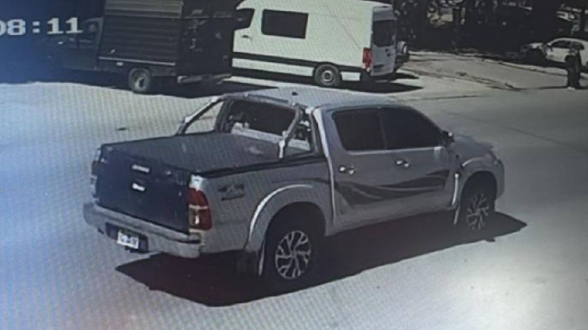 El ladrón quedó filmado por las cámaras del 911 en El Bolsón. | LMCipolletti.com El ladrón quedó filmado por las cámaras del 911 en El Bolsón.