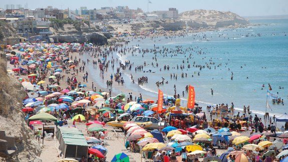 las grutas rebalso de gente durante el fin de semana