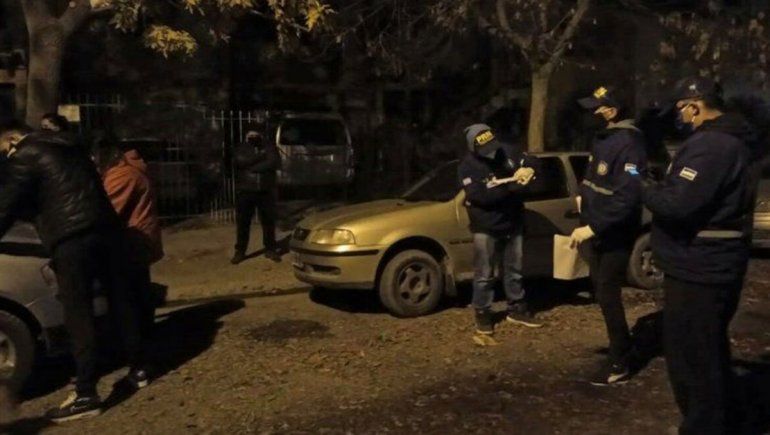 Se drogaban en el interior de un taxi y los demoraron